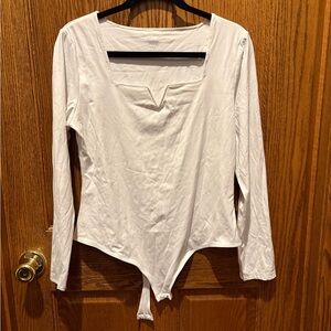 Chic White Long Sleeve Bodysuit